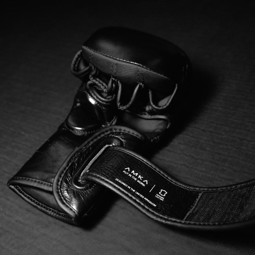 AMKA™  7oz Hybrid MMA Sparring Gloves